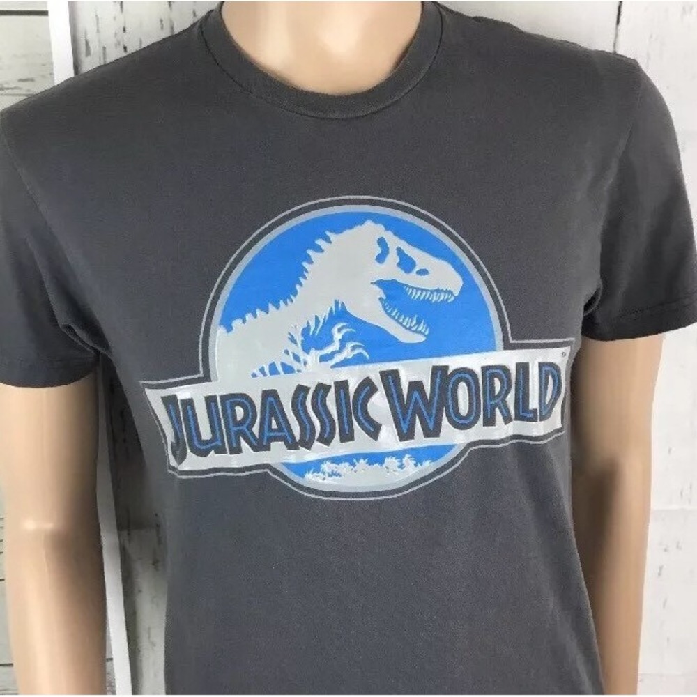 Jurassic‎ Park World Tee Shirt Sz S Licensed Universal Studios Crew Short Sleeve